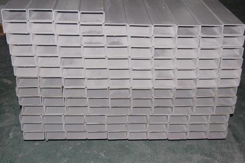 玻璃鋼絕（jué）緣（yuán）橫擔（dān）